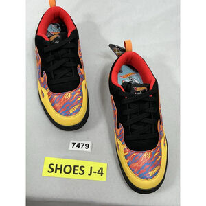 Boys NWT Hot Wheels Airwalk Lace Up Athletic Sneakers Size 6 Multicolor
